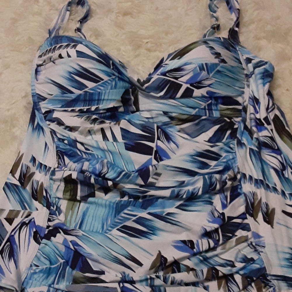 LaBlanca Swim Tankini